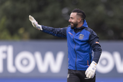 El golero Hernán Galíndez podría ser el titular en el duelo entre Ecuador y Argentina.