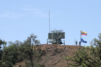 Daños. Una explosión afectó al radar de Montecristi, Manabí.