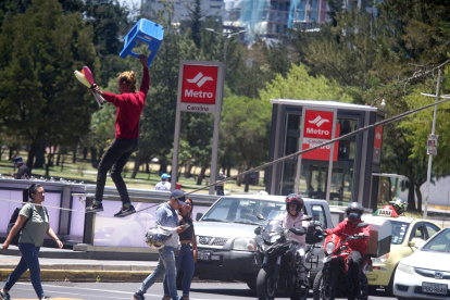 El metro de Quito ha significado un gran endeudamiento para el Gobierno central y el Municipio.