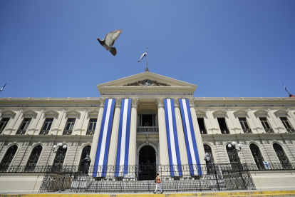 Vista del Palacio Nacional, el 6 de septiembre de 2023 en San Salvador.