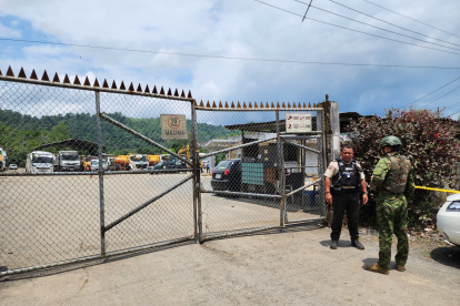 Zozobra. Pese a la presencia policial y militar, los vecinos sienten temor de que ocurra un nuevo atentado terrorista.