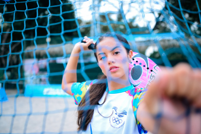 "Mi mamá jugaba beach tenis a modo de hobby y como veía que yo tenía ciertas tardes libres, me invitó y desde ahí me enganché".