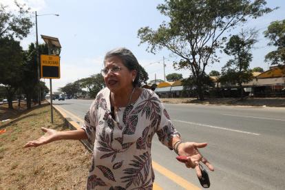 Perjudicada. Gloria Bedoya se siente afectada no solo por los radares, sino por el personal que integra la ATM.