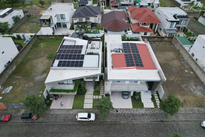 Alternativa. Quienes contratan por estos servicios de energía verde, buscan un ahorro significativo dentro de los valores que destinan mes a mes en sus planillas de electricidad.