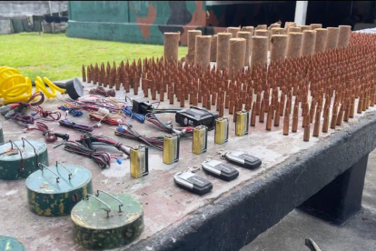 Armas y municiones fueron varios de los objetos incautados durante el operativo militar en el estado Zulia.