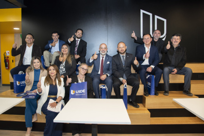 El campus cuenta con más de 3 mil metros cuadrados y representa un aporte importante para los estudiantes en el ámbito de la salud