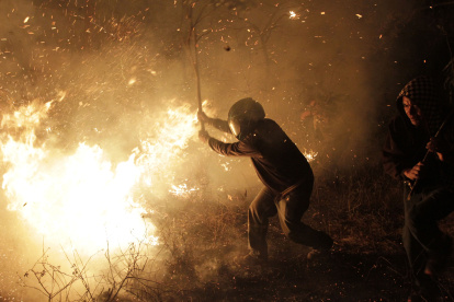 Hecho. Uno de los incendios forestales registrados días atrás en la ciudad de Quito.