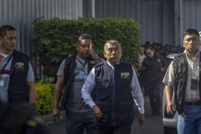 Acto. El fiscal Curruchiche dirige operativo en centro electoral