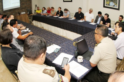 Reunión. La última socialización se realizó con los dueños de los locales de la calle Panamá.