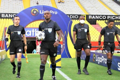 Aragón también estará acompañado de otros árbitros ecuatorianos.