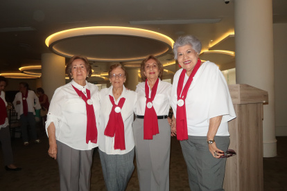 Carolina Gilbert, Clotilde Merchán, Laura Serrano y Fanny Villegas.