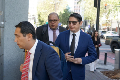 Pedido. Walter Macías quiere que le restituyan en el cargo.