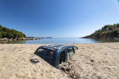 Grandes afectaciones ha dejado en Grecia central la tormenta Daniel.