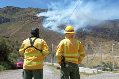 Con drones analizan la zona para ingresar por tierra a los puntos estratégicos