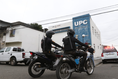 En la 16 y la J, delincuentes atacaron a bala a unidad policial