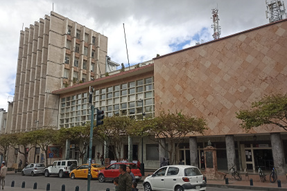 7 expedientes de servidores que ingresaron a la entidad no cumplían con los requisitos de la ley