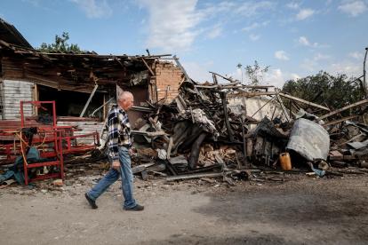 Una granja fue destruida por bombardeos rusos cerca de Orikhiv, región de Zaporizhzhia, en Ucrania.