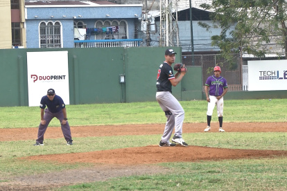 Titanes se quedó con el triunfo y jugará la gran final.