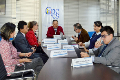 Algunos aspirantes incluso creen que los integrantes de la Comisión deben ser investigados por la Fiscalía.