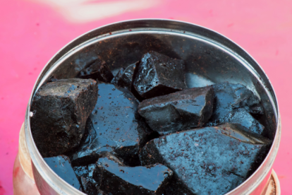 El Shilajit es un antiguo tesoro de la medicina ayurvédica.