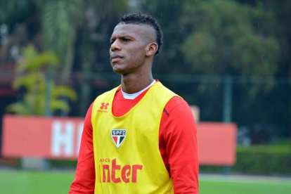 Arboleda "calmó las aguas" a través de redes sociales.