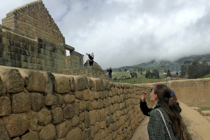 Cañar. Las ruinas arqueológicas de Ingapirca son un sitio arqueológico y turístico importante de los Andes ecuatorianos.