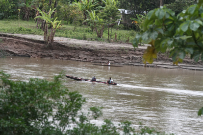 Frontera. Por el río Putumayo se movilizan la coca y gasolina subsidiada.