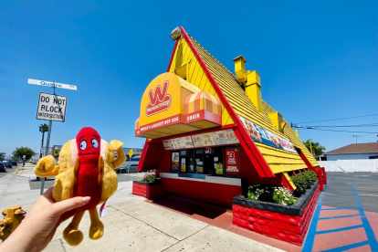 Wienerschnitzel, la franquicia de hot dogs más grande del mundo llegará a Guayaquil, Ecuador.