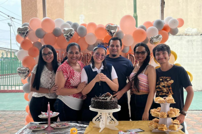 Maricela Gómez y su familia