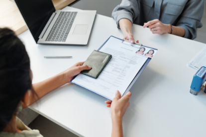 Es esencial cumplir con estos requisitos para que la solicitud sea aceptada.