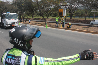 RADAR VIA A LA COSTA_JOFFRE FLORES