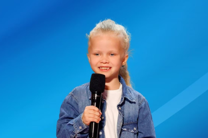 Destacada por su pequeña edad y habilidad bailando, ganó la aprobación de todos los jueces en la audición