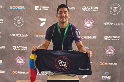 El tricolor se llevó el oro en la categoría -85kg cinturón violenta.