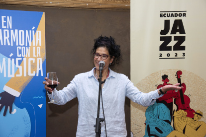 Jossy Cáceres, directora artística ejecutiva de la Fundación Teatro Nacional Sucre, se dirigió a los invitados.