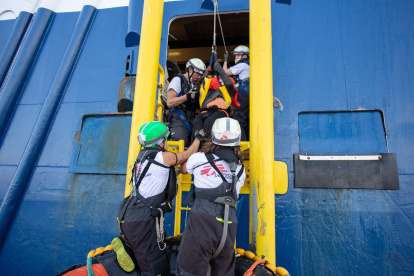 El buque Geo Barents, de la ONG Médicos Sin Fronteras (MSF), rescató a más de 330 migrantes la semana pasada.