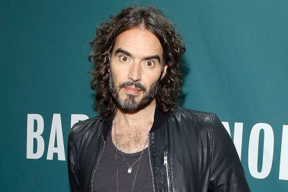 Russell Brand sugirió a una niña de 15 años tener su fiesta de cumpleaños con temática sexual.