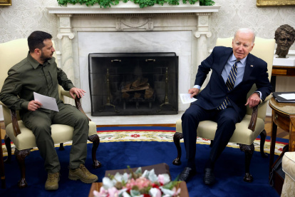 El presidente estadounidense Joe Biden mantuvo una reunión con su homólogo ucraniano Volodímir Zelenski, en la Oficina Oval de la Casa Blanca.