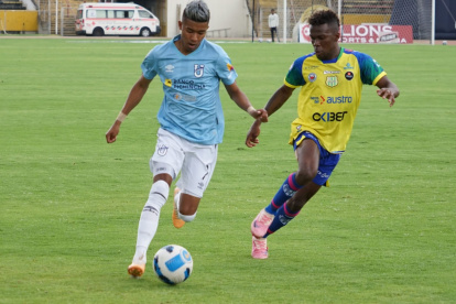 Los ofensivos del Trencito no pudieron superar la fuerte defensa de Gualaceo.