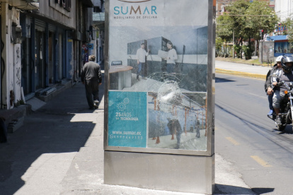 Seguido. En un mes es la segunda vez que vandalizan este anuncio.