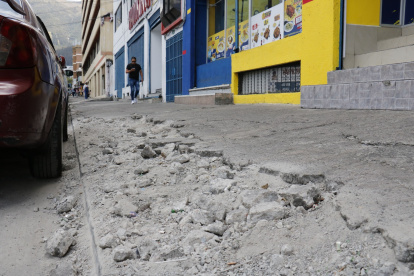 Tramos. La condición de las veredas no es amigable con el peatón.