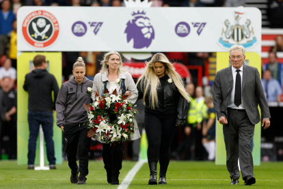 Familiares y autoridades del club le rindieron homenaje en la pasada fecha de Premier League.