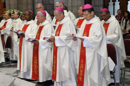 Quito. Algunos de los sacerdotes que arribaron a una asamblea plenaria.