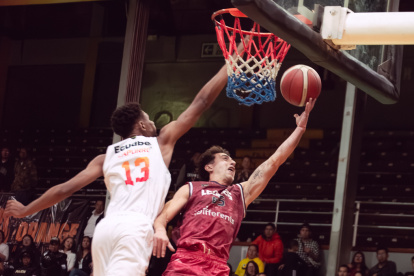 Orange y Leones definen al campeón de la segunda edición de la Liga BásquetPro.