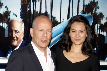 Bruce Willis se retiró en 2022 tras el anuncio de que padecía afasia, un trastorno del lenguaje. Desde ahí, lo cuida su esposa Emma Heming.