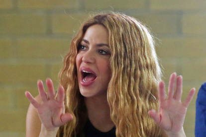 Tras el éxito de El Jefe, la artista colombiana enfrenta acusaciones de plagio y evasiones al fisco español.