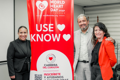 Presentación. El presidente de la Sociedad Ecuatoriana de Cardiología, Bolívar Sáenz, durante el anuncio de la carrera.