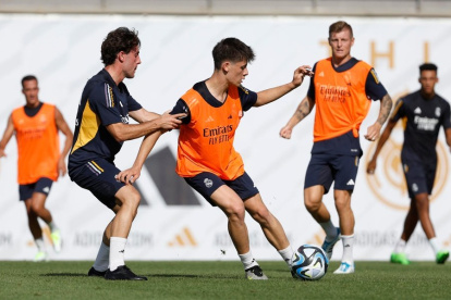 Arda Guler se lesionó sobre el final de la práctica de este martes 26 de septiembre.