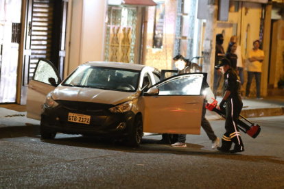 La mujer fue acribillada en el interior del vehículo en el que se movilizaba con Molineros.