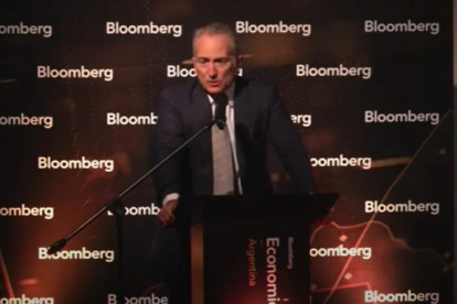 Emilio Ocampo, asesor de Javier Milei, en una rueda de prensa.