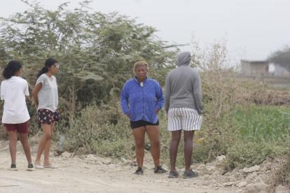 El descubrimiento fue en una zona polvorienta, en la que hay matorrales a un costado.
